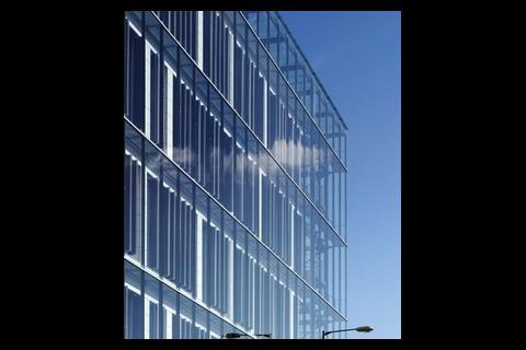 The double glazed climate wall on the south-facing elevation of the office block provides solar control and acoustic attenuation.